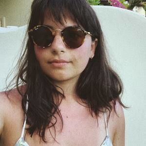 Meet your Posher, Alique